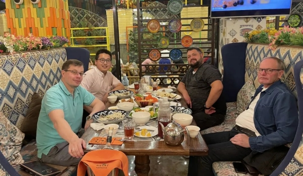 Жақсы болашақ үшін қол ұстасып, QGM Ресейдің инфрақұрылымдық құрылысына қатты көмектеседі