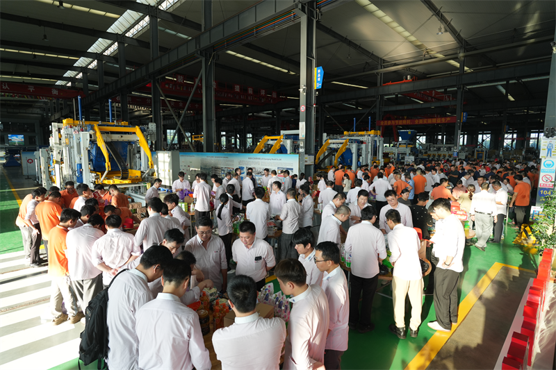 Толық ай қуаныш пен толқуды әкеледі, ал «құмар» толқуды тудырады! Квангтік техникадағы торт-полицейлер кешкі фестивалі жылы тұжырым жасады