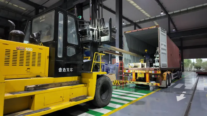 Жаппай кемелер сенім артады, ал өндірілген өндірістік жабдықтар бүкіл әлем бойынша бағыттарға бағытталған. Жаппай кемелер сенім артады, ал өндірілген өндірістік жабдықтар бүкіл әлем бойынша бағыттарға бағытталған.