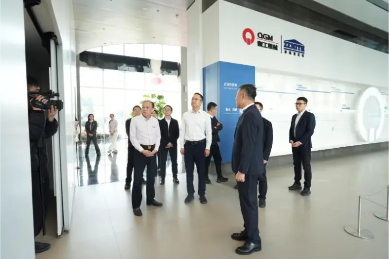 Үкімет пен кәсіпорындар дамуға ықпал ету үшін бірлесіп жұмыс істейді; жердегі зерттеулер кәсіпорындардың жүрегін жылытады.